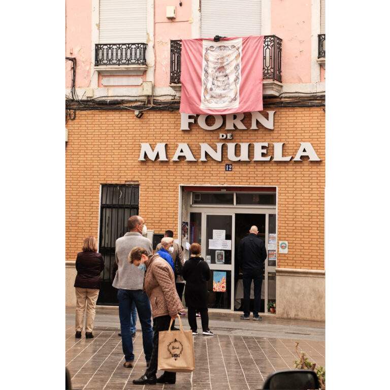 Horno de Manuela en la calle Benidorm. Pueblo de Campanar-Valencia